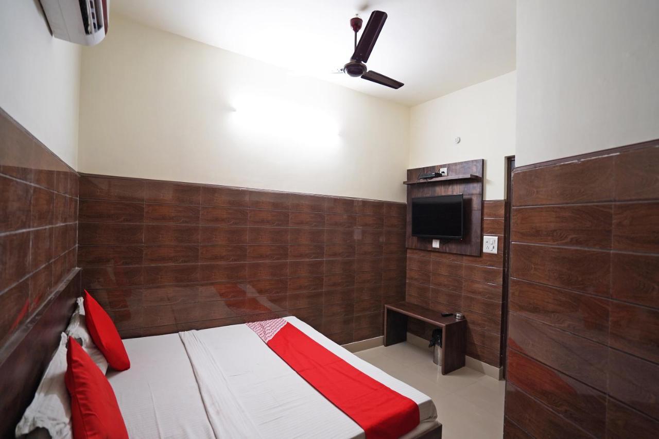 Hotel O Shri Sai Guest House Deli Exterior foto