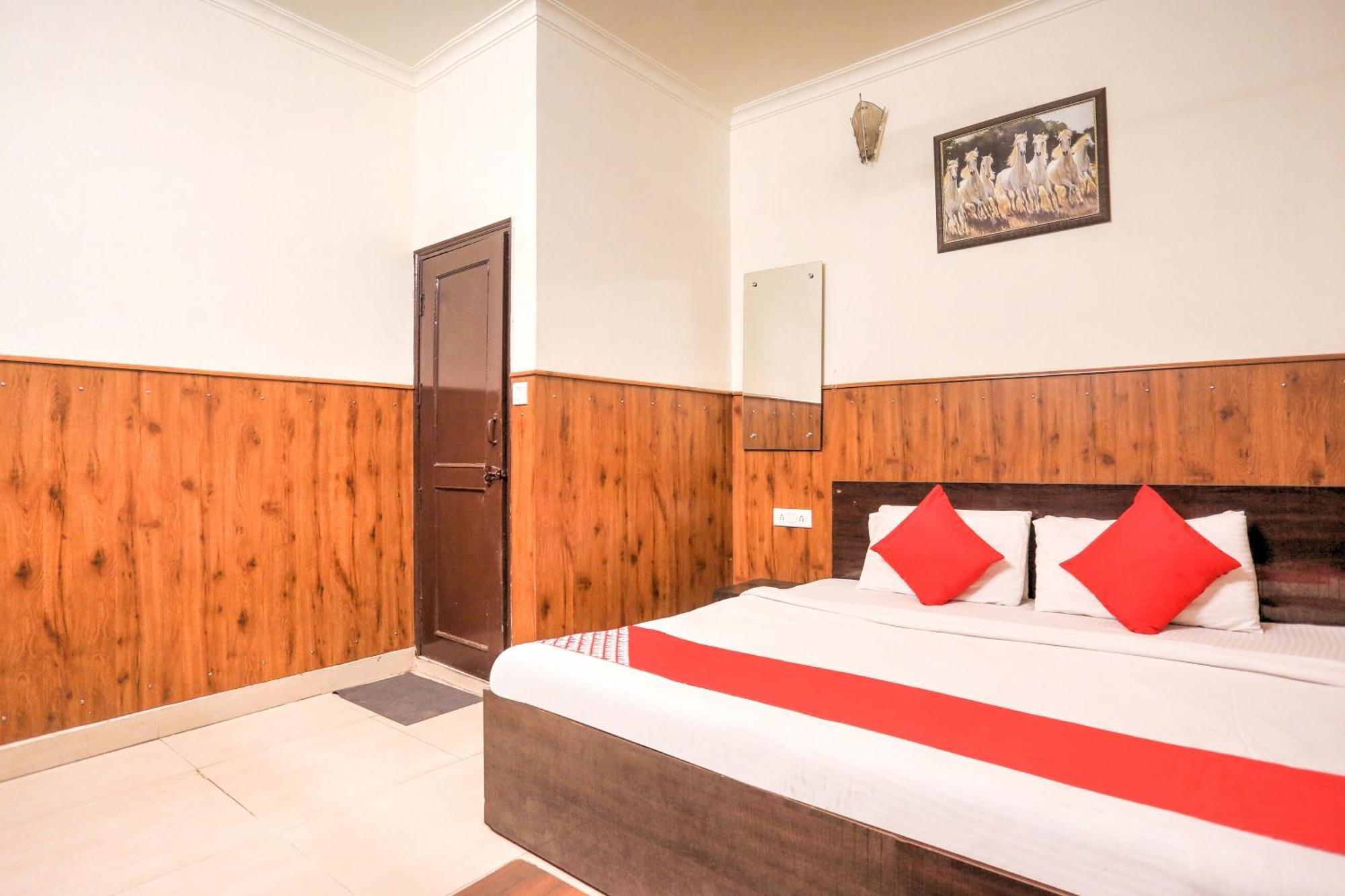 Hotel O Shri Sai Guest House Deli Exterior foto
