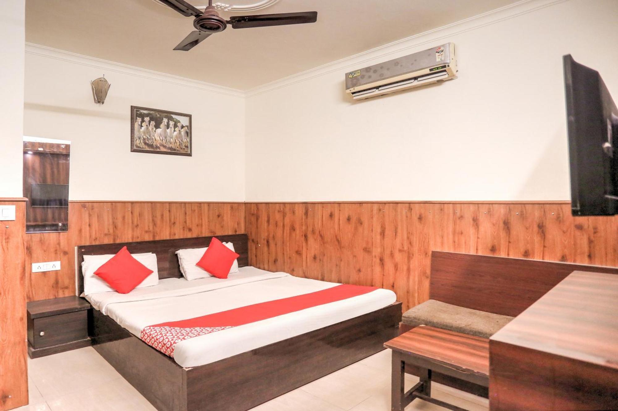 Hotel O Shri Sai Guest House Deli Exterior foto