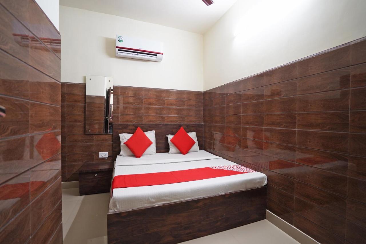 Hotel O Shri Sai Guest House Deli Exterior foto